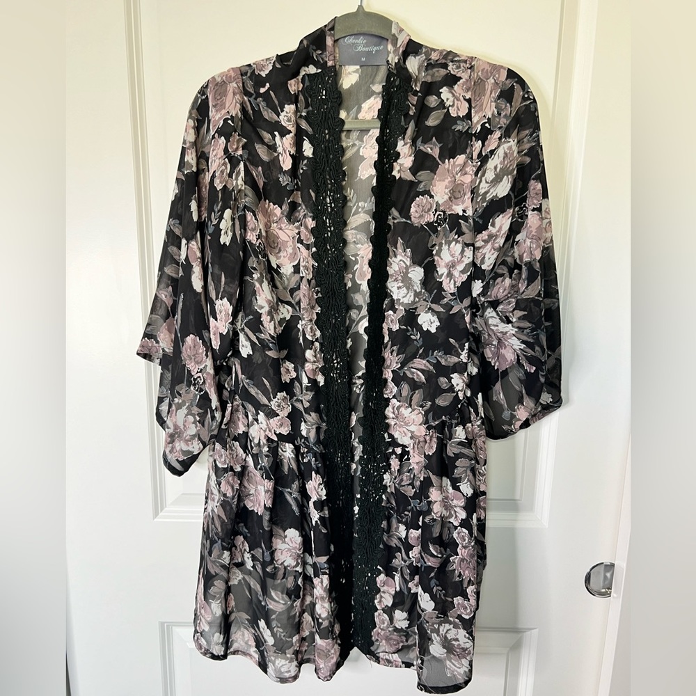 Short black flowered kimono cardigan with lace, swim coverup, medium